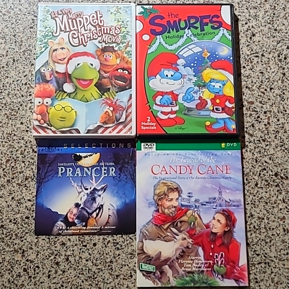 Christmas Theme Family DVDs Lot of 4